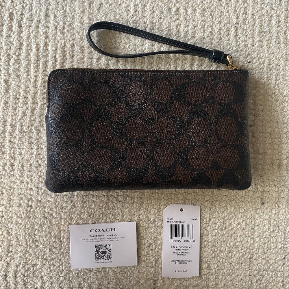 Coach Large Corner Zip Wristlet In Signature Canvas in brown and black CS438 - Picture 5 of 7
